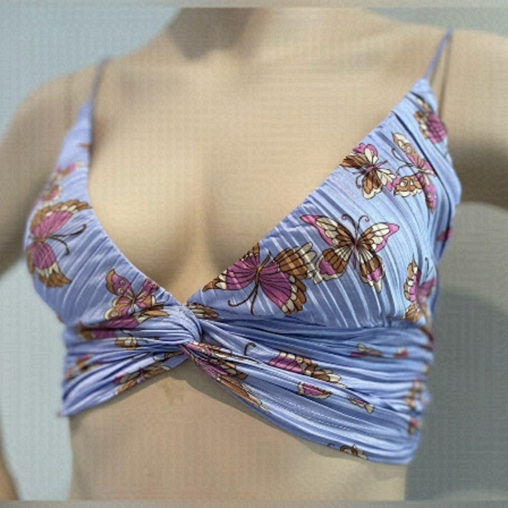 URBAN OUTFITTERS gorgeous satiny cropped/bustier Size XS